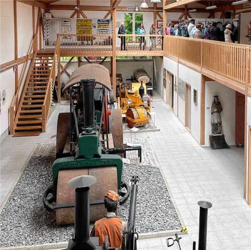 Walzen, Laster und Schneepflüge finden Besucher im Wegmachermuseum. Foto RE
