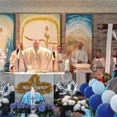Weihbischof besucht Jubiläumsfeier in Waldkraiburg