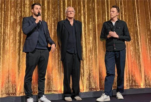 Zur Vorpremiere kamen auch (von links) Regisseur Welf Reinhart, Schauspieler August Zirner und Produzent Philipp Maron.Foto Kirchner