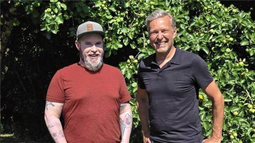 Josef Ober (links) mit Rektor Thomas Duxner.Foto re