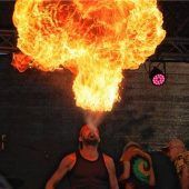 Heiße Ska-Moves zum feurigen Abend: Gelungene Petersfeier im Attler Biergarten