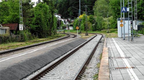 Bei den Baumaßnahmen geht es unter anderem um die Verbesserung rund um die Bahngleise 1 und 2. Fotos Merk