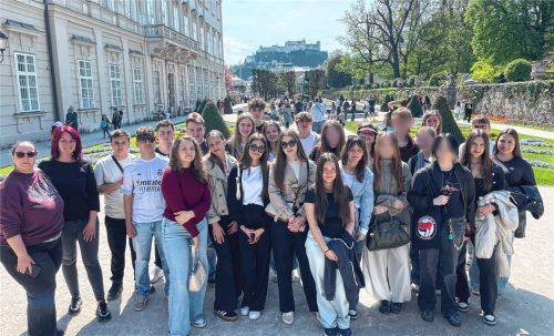 Beim Besuch in Salzburg: die Realschüler aus Wasserburg und Cugir. Foto re