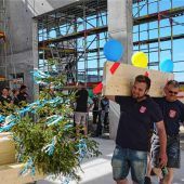 Gestohlener Firstbaum verzögert Hebfeier