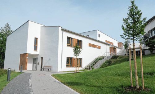 Der Kinderhort in Oberbergkirchen ist Teil des „Haus der Kinder St. Martin“ und bietet betreute Nachmittage für Grundschulkinder der 1. bis 4. Klasse mit Essen, Hausaufgabenzeit und Freizeitangeboten.