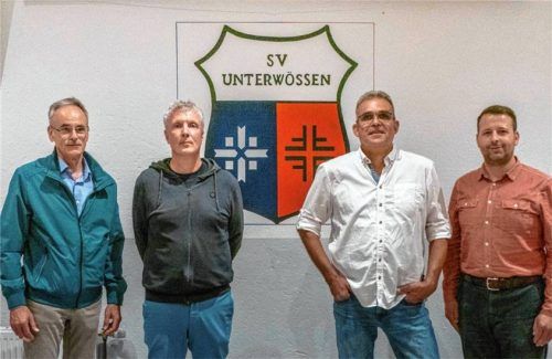 Der neue geschäftsführende Vorstand des SV Unterwössen besteht aus (von links) Schatzmeister Siegfried Drexl, Zweiten Vorsitzenden Sven Siedenberg, Vorsitzenden HaraldBeyer und Schriftführer Michael Volz. Foto Flug