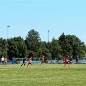 Kunstrasenplatz kommt später