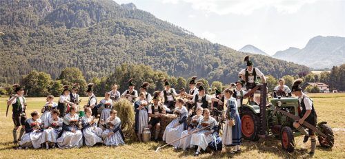 Der Trachtenverein GTEV Riesenkopf Degerndorf lädt zum Jubiläum ein.Fotos Magdalena Reiter