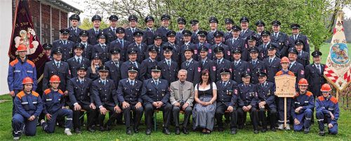 Die aktiven Mitglieder der Feuerwehr Rechtmehring-Rosenberg stehen seit vielen Jahren im Dienst der Gemeinschaft.Fotos Fotos FFW Rechtmehring
