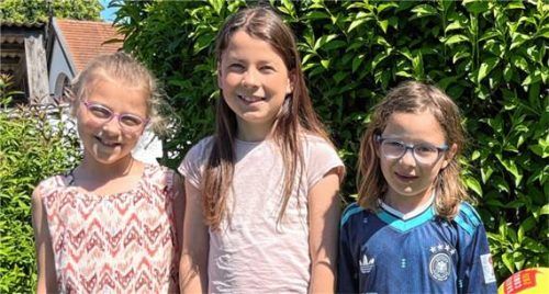 Die glücklichen Gewinner der Verlosung: (von links) Kathi, Mia und Valentin. Foto Gemeinde Seeon-Seebruck