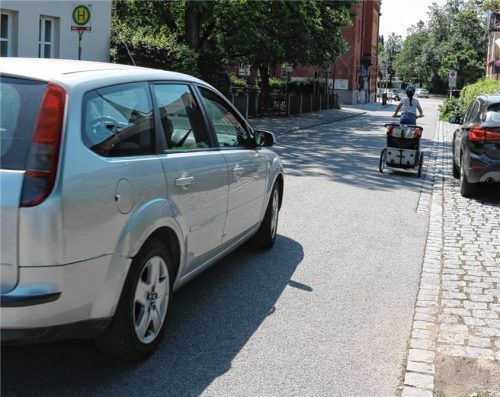 Die Schulstraße, die zu einer unechten Fahrradstraße werden soll. Foto Schwitteck