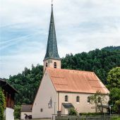 Ein Kirchendach aus der Privatschatulle