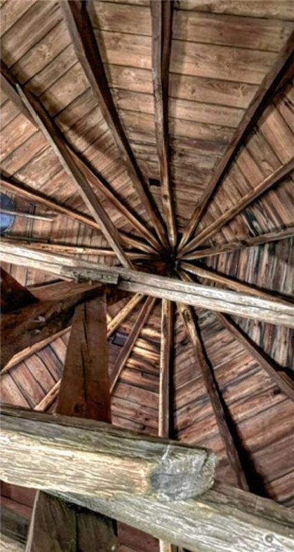 Ein Blick ins Innere der Kirchturmkuppel.
