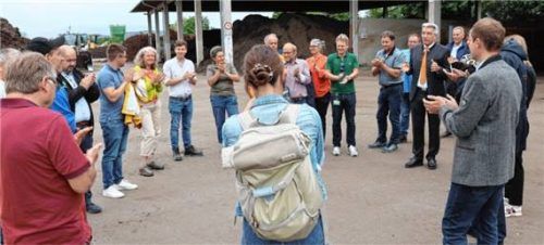 Einblicke und Hintergründe zur Kompostieranlage in Bruckmühl standen auf dem Programm der jüngsten Sitzung des Umweltausschusses. Foto Landratsamt Rosenheim