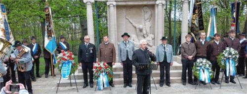 Gedenkfeier am Soldatenfriedhof Quedlinburg.