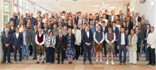 Großer Bahnhof für die Forschung: Zur Jubiläumsfeier des EIT-Studiengangs waren 100 Gäste gekommen. Foto Alfred Schubert