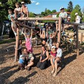 Neuer Spielplatz in Gstadt eingeweiht