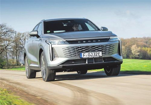 Jetzt auch in Deutschland erhältlich: Der chinesische Hersteller Chery geht nun mit dem Mittelklasse-SUV Omoda 9 PHEV an den Start. Foto OMODA