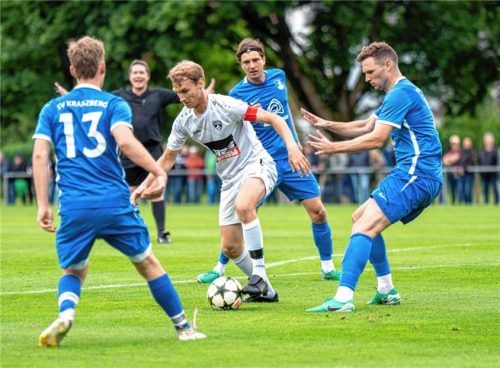 Kapitän Matthias Vital und die SG RRG holten im Hinspiel beim SV Kranzberg ein Unentschieden. Foto Marc Marasescu/Sport Pictures