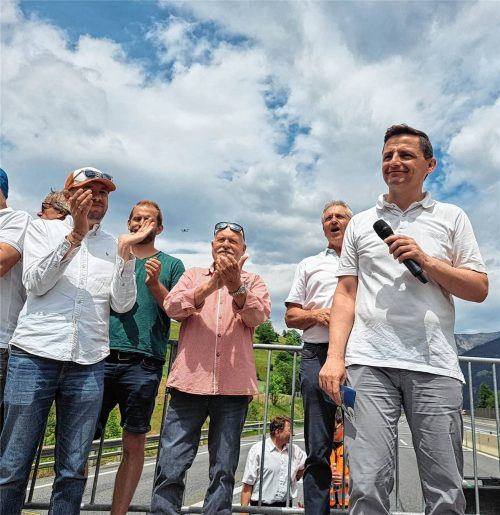 Karl Mühlsteiger, Demo-Organisator und Bürgermeister von Gries am Brenner: gefeiert wie ein Pop-Star, wie ein Held.Fotos Weiser