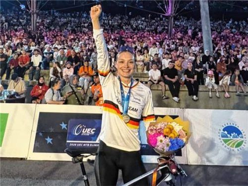 Marion Fromberger vom corratec Mountainbike Racingteam holte EM-Silber in der Türkei.Foto MTB Racingteam