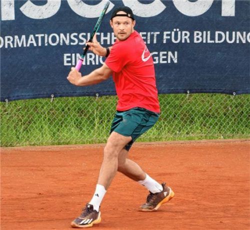 Philipp Dittmer gewann nach einer Spieldauer von fast drei Stunden sein Einzel.Foto Privat