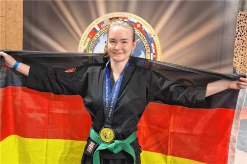 Regina Steinbacher aus Inzell holte sich bei den Europameisterschaften in Slowenien den Titel.Foto Adi Bernard
