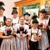 Trachtensommer in Atzing eröffnet