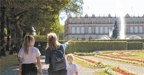 Suche nach Antworten: Neue Rätsel-Touren führen durch Prien und auf die Herreninsel. Foto Markt Prien