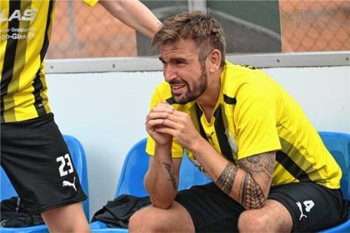 Tränen der Freude: Michael Altmann schoss Vogtareuth in seinem letzten Spiel in die Kreisklasse.Foto Franz Ruprecht