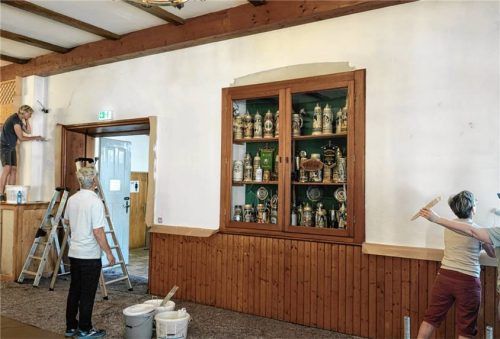 Viele Quadratmeter erhielten einen neuen Anstrich. Fotos Wunderlich