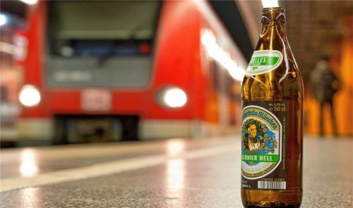 Ab dem 15. Oktober soll ein Alkoholverbot an allen deutschen Bahnhöfen und Gleisen gelten, kündigte die Deutsche Bahn an. Foto dpa