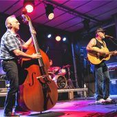 <p>Abends wird gefeiert: u.a. mit Live-Musik.Foto Amelie Mesecke</p>