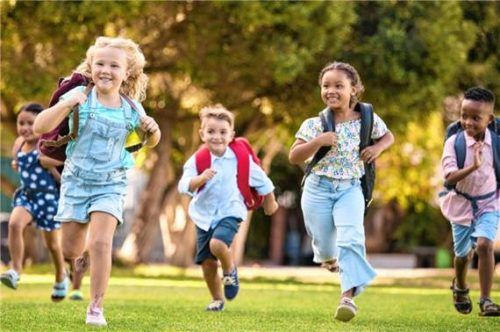 Am 3. August beginnen die Sommerferien. IMAGO