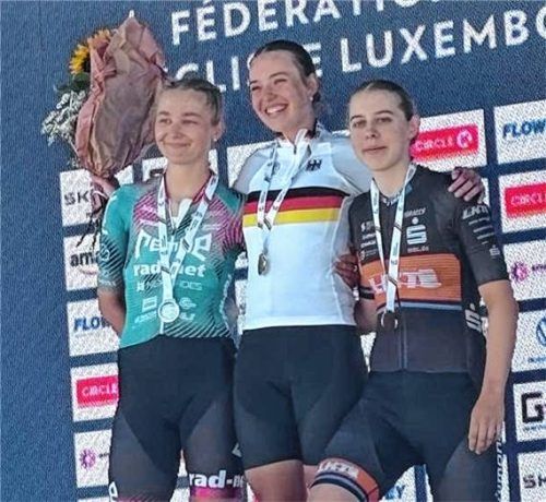 Auf dem Podest: Maira Jasch (links) wurde bei der Deutschen Meisterschaft der U23 Zweite.Foto re