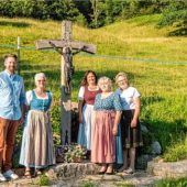 15 Jahre Trachtenkreuz am Baschtlbiche