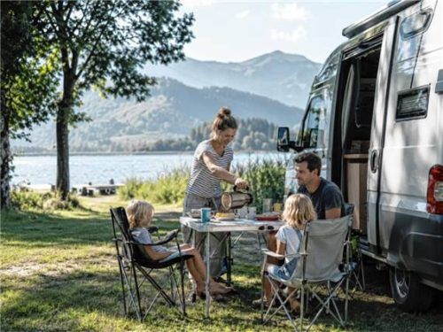 Camperurlaub steht für Freiheit – doch beim Übernachten, Parken und Fahren gelten klare Regeln. Foto KI