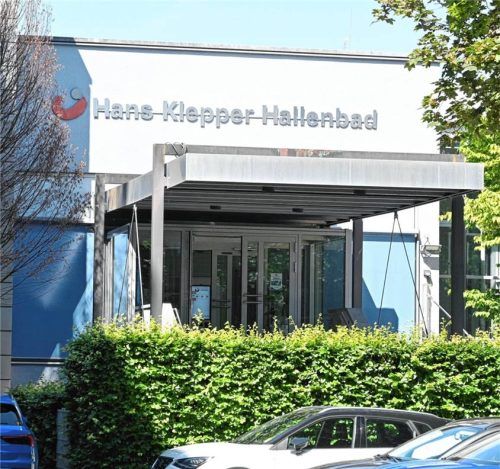 Das Hans-Klepper-Hallenbad muss in den nächsten Jahren saniert werden.Foto  Schlecker