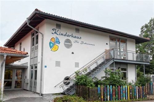 Das Kinderhaus St. Johannes in Gstadt stößt bezüglich der Aufnahmekapazität an seine Grenzen Foto Elisabeth Kirchner