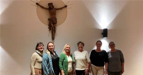 Das neue Vorstandsteam der Katholischen Frauengemeinschaft Halfing (von links): Rosmarie Braun, Franziska Linder, Anneliese Entfellner, Regina Braun, Bianca Entfellner und Elisabeth Amann.Foto re