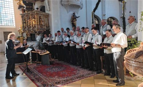Der Männerchor Aschau tritt bei der Veranstaltungsreihe „Musik für die Seele“ in der Aschauer Pfarrkirche auf. Foto I. Zitzelsberger