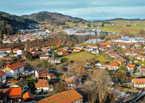Die großen Siegsdorfer Gewerbebetriebe, wie auch die vielen kleineren Betriebe aus Handwerk und Mittelstand sind ein wesentlicher Bestandteil der guten finanziellen Situation der Gemeinde. Foto Krammer