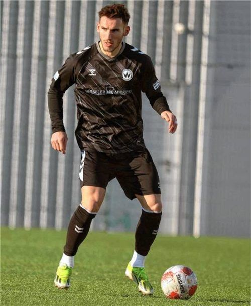 Faton Dzemailji lief zuletzt für den SV Wacker Burghausen in der Regionalliga Bayern auf.Foto Christian Butzhammer