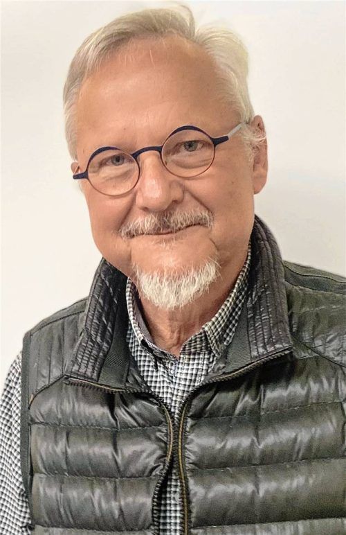 Geht Ende Oktober in den Ruhestand: der langjährige Hochschulseelsorger und Leiter des Schüler- und Studentenzentrums in Rosenheim, Karl-Heinz Lehner. Foto privat