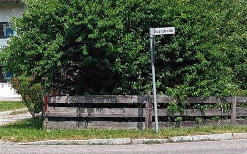 In der Auerstraße in Neubeuern gelten bald neue Regeln. Foto Riedl