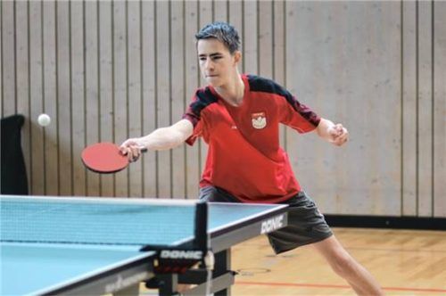Jonas Knöbl möchte mit dem SV DJK Heufeld eine gute Rolle in der Landesliga spielen.Foto Gerhard Erlich