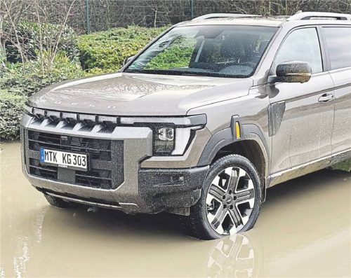 llrad-Arbeitstier aus Korea: KGM hat seinen offroad-tauglichen Pick-up Musso – der koreanische Name bedeutet Nashorn – komplett überarbeitet. Foto KGM