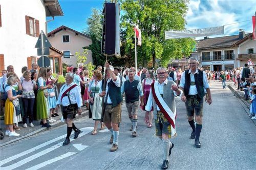 Mit dem festlichen Einzug startet das Bruckmühler Volksfest heuer am 10. Juli um 18 Uhr.