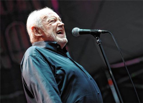 Mit ihm hat alles begonnen: Joe Cocker beim Open-Air am 13. Juli 2011 in Schlosspark in Tüßling. Foto Piffer
