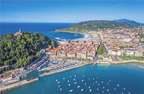 Mondänes San Sebastián (gr. F): Hier serviert man Pintxos, Haute-Cuisine im Miniformat. Fotos Imago/VWPIcs/Dreamstime/Zoonar